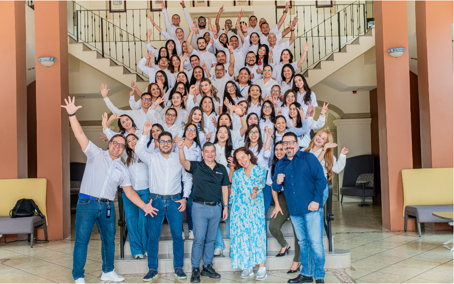 Summit de líderes Alcance 2025: Construyendo el futuro juntos